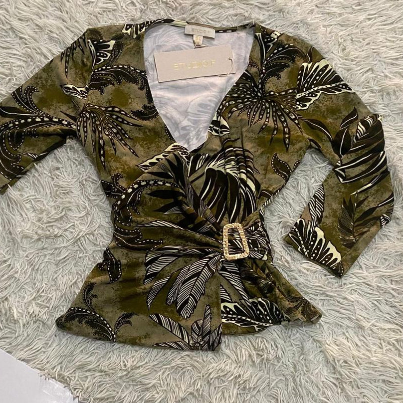 Blusa manga larga con estampado verde