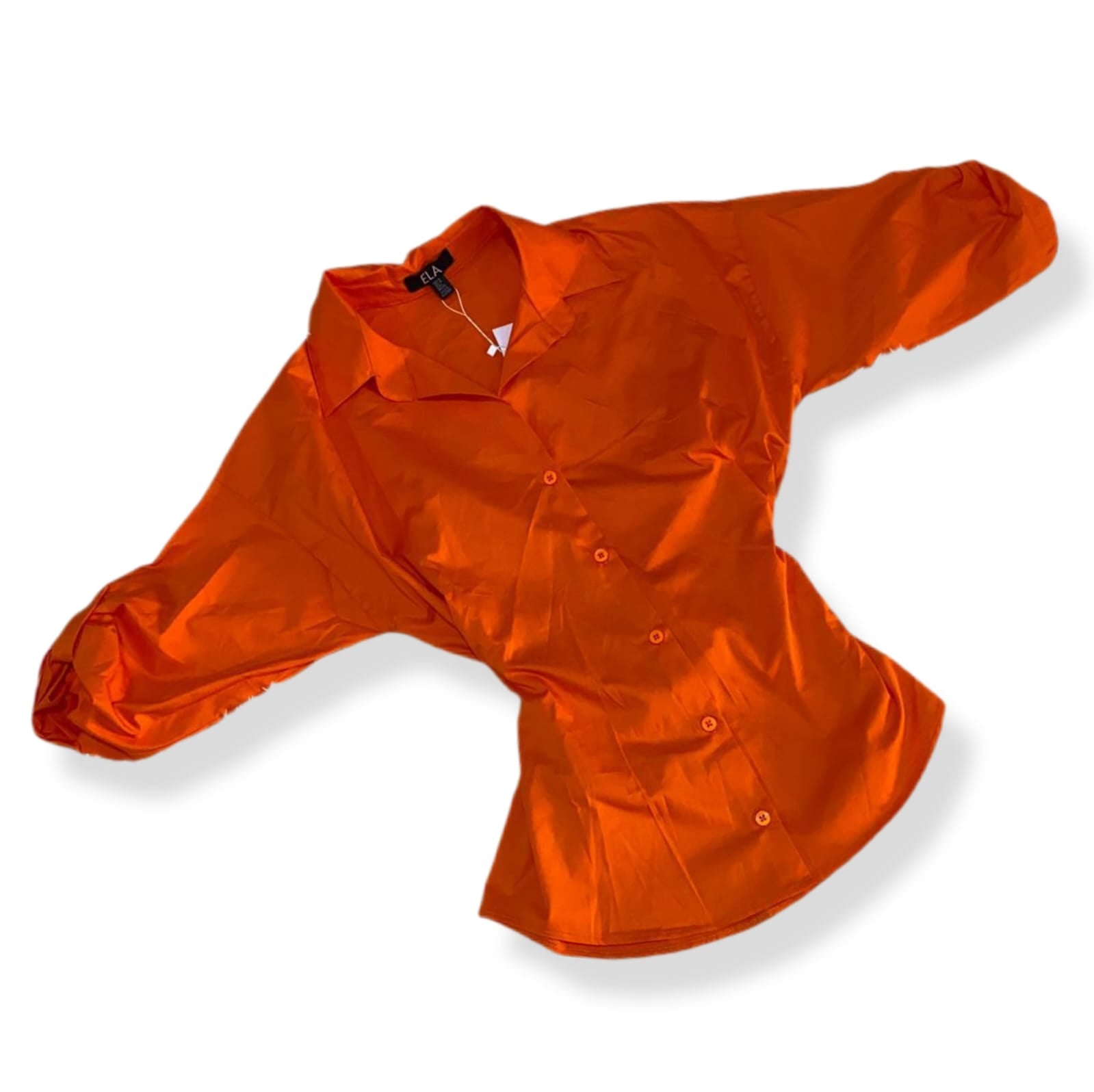 Blusa con cuello con manga 3/4